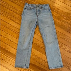 Levi’s Wedgie Straight Jean